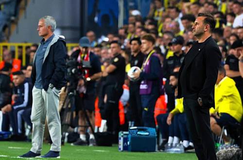 Mourinho ile Buruk, 3. kez karşı karşıya geliyor!