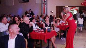 Moymuldan Yetişenler Derneği Sanatçıları Konuk Etti
