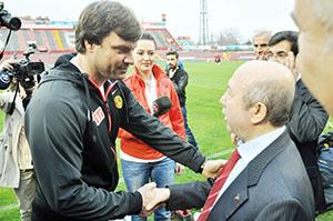 Şampiyonluk listesini size veriyim