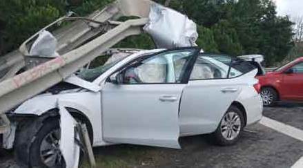 Mucize gibi kurtuluş: Bu araçtan sağ çıktılar