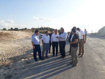 Müdür Aşık, İlçe Yollarında Devam Eden Çalışmalar İncelendi
