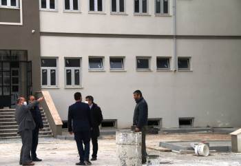 Müdür Başyiğit, Yeni İnşa Edilen Okulda İncelemelerde Bulundu
