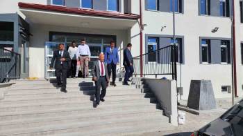 Müdür Başyiğit, Yunus Emre İlkokulu İnşaatında İncelemelerde Bulundu
