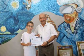 Müdür Başyiğit’Ten Bilsem Yaz Okulu Öğrencilerine Katılım Sertifikası
