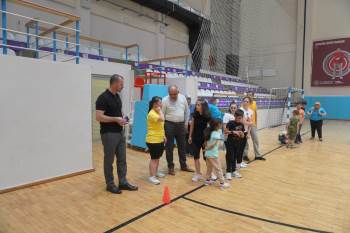 Müdür Kasapoğlu, Özel Bireylerle İdman Yaptı
