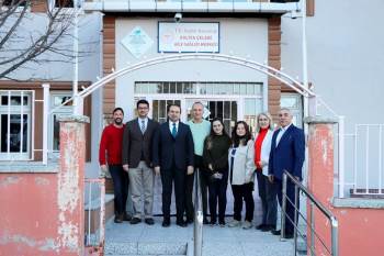 Müdür Şenkul: “Aile Hekimleri Koruyucu Sağlık Hizmetleri’Nin Geliştirilmesinde Önemli Yere Sahip”
