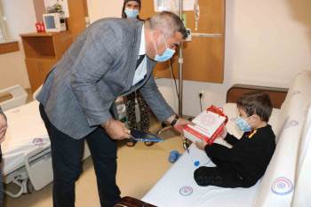 Müdür Sünnetci, Hastane Sınıfı İle Görüştü
