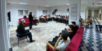 Müftü Akyol, Liseli Gençlerle Buluştu
