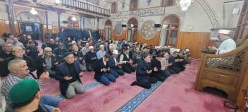 Müftü İmamoğlu, İftarını Öğrencilerle Açtı
