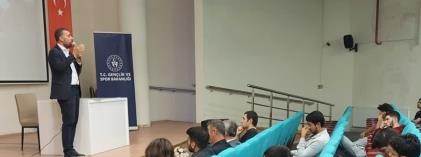 Müftü Yardımcısı Özsoy, KYK yurdunda öğrencilerle bir araya geldi