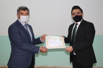 Müftülük Personeline Korona Virüs İle Mücadelede Başarı Belgesi
