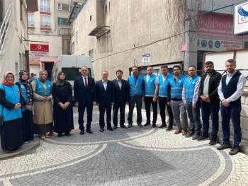 Müftülükte Oluşturulan Gönüllü Ekip Deprem Bölgesine Gönderildi
