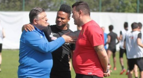 Muhabbet derin! Yılmaz Vural ve Ofoedu...