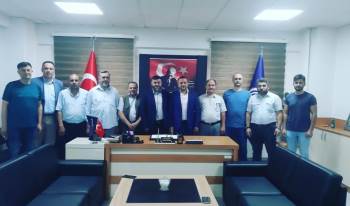 Muhtarlar Derneği Kurban Vekaletini Türk Kızılayı’Na Verdi
