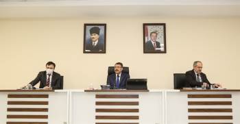 Muhtarlarla Bir Araya Geldi
