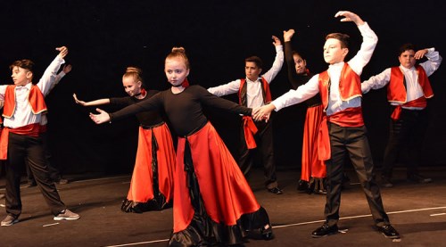 Muhteşem gösterilerle sona erdi