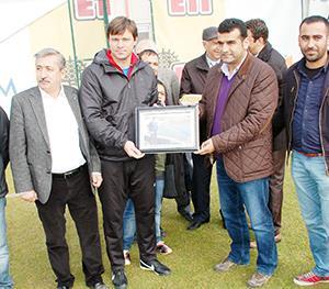 Muşlular Derneğinden jest