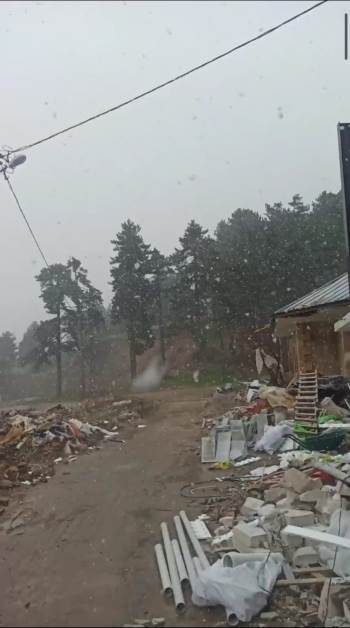 Muratdağı’Nda Mayıs Ayında Kar Sürprizi
