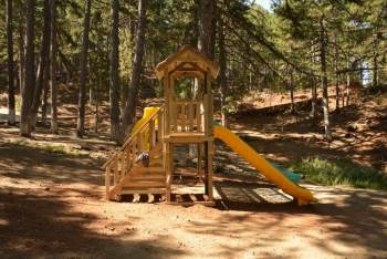 Muratdağı Termal Turizm Merkezi’Ne Çocuk Oyun Grubu
