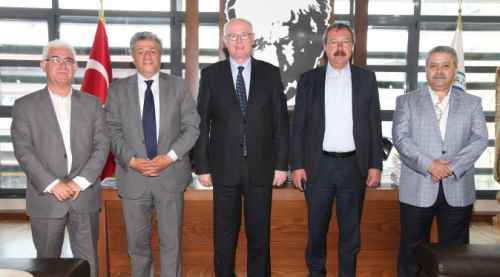 Mustafa Balbay Başkan Kurt'u ziyaret etti