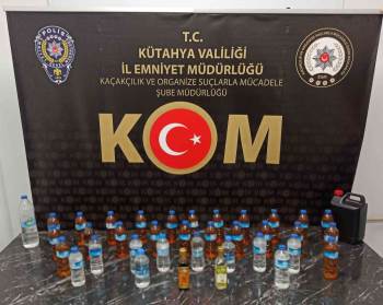 Müşterisine Kendi Yaptığı Sahte Alkolü Satarken Suçüstü Yakalandı
