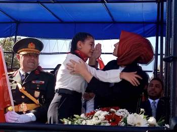 Mutluluk Gözyaşlarını ‘Devlet Ana’ Sildi
