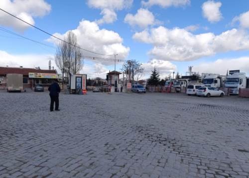 Nakliyeciler, üçüncü kamyon garajı projesine karşı çıkıyor