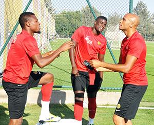 NDiaye ve Kamara kart sınırında