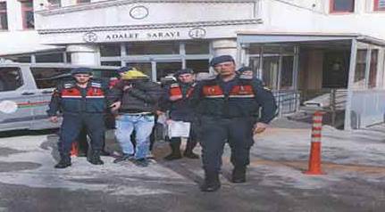 Ne bulduysa çaldı, montundan çıkanlar şok etti