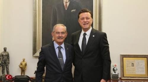 Nebi Hatipoğlu’nun gözü büyükşehirde