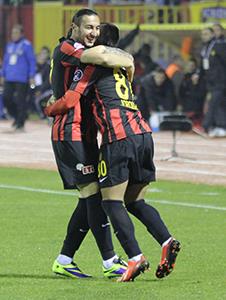 Necatinin keyfi yerine geldi