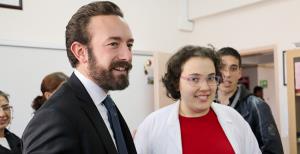 Zengin'den engelli personel çağrısı