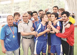 NİKEIN KRALI SALİH ZEKİ