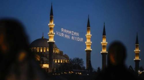 Niyet Etmeden Oruç Tutulur mu? Sahura Kalkmadan Oruç Olur mu, Ramazan Orucu Niyeti Nasıl Getirilir?