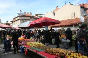 Normalleşme Süreci Hafta Sonu Pazarların Açılması Vatandaş Ve Esnafı Memnun Etti
