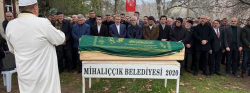 Nurullah Sazak’ın babası son yolculuğuna uğurlandı