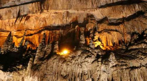 O hastalığı olanlara şifa olan 3,5 milyon yıllık mağara!