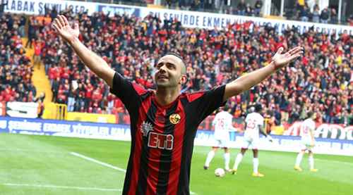 O takım Semih'in peşinde