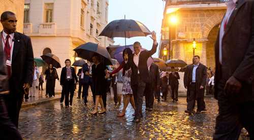 OBAMA'DAN TARİHİ ZİYARET