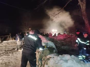 Odunluk Yangını Korkuttu
