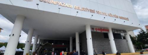 Odunpazarı 100. Yıl Kültür Merkezi buluşma noktası haline geldi