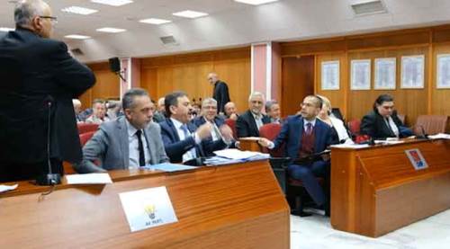Odunpazarı Belediye Meclis toplantısında gergin oturum!