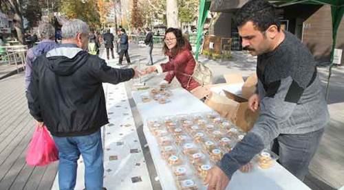 Odunpazarı Belediyesi 14 bin kandil simidi dağıttı