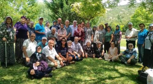 Odunpazarı Belediyesi Eskişehir'in koca çınarlarını mutlu etti!