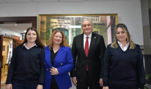 Odunpazarı Belediyesi'nden Bozüyük Belediyesi'ne iş kıyafeti desteği 