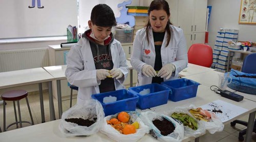 Odunpazarı Belediyesi'nden küçük bilim insanlarına destek