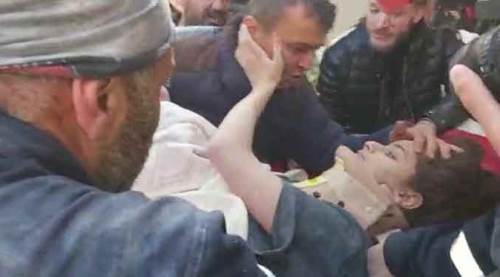 Odunpazarı ekipleri enkazdan çıkardı: Hoş geldin güzel kızım!