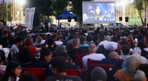 Odunpazarı'nda açık hava sineması keyfi sürüyor