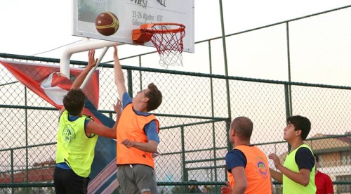 Odunpazarı’nda basketbol şöleni