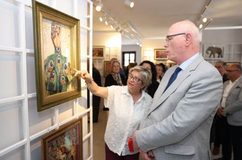 Odunpazarı'nda kağıt sanata dönüştü